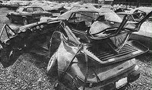 The crashed Porsche belonging to Magnum TA