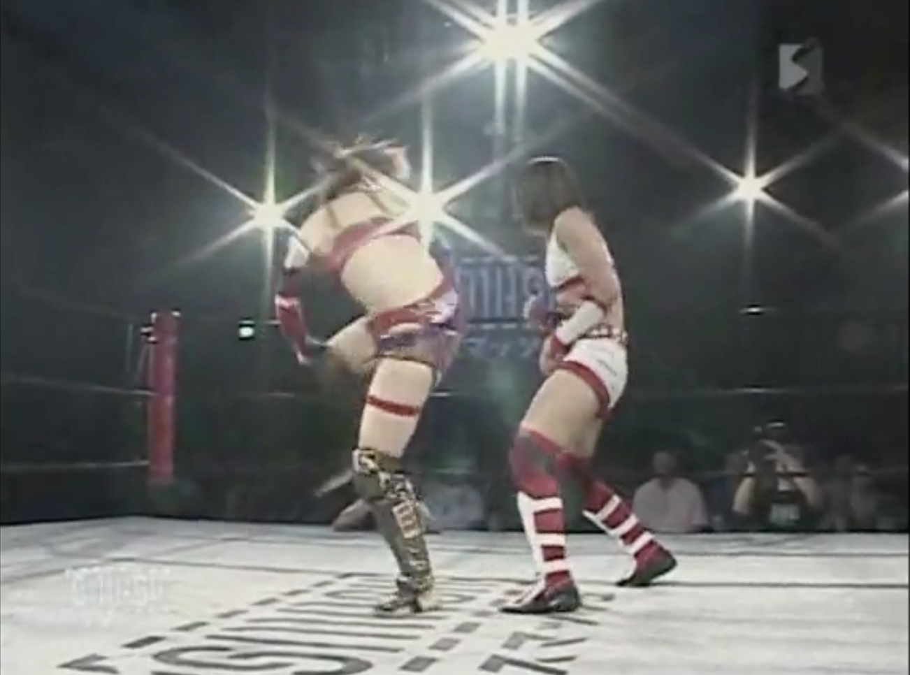 Kana (later known as Asuka in WWE) overwhelms kickboxer-turned-wrestler Syuri in under three minutes at SMASH.5, held at Shinjuku Face in Tokyo, on June 25th, 2010. 