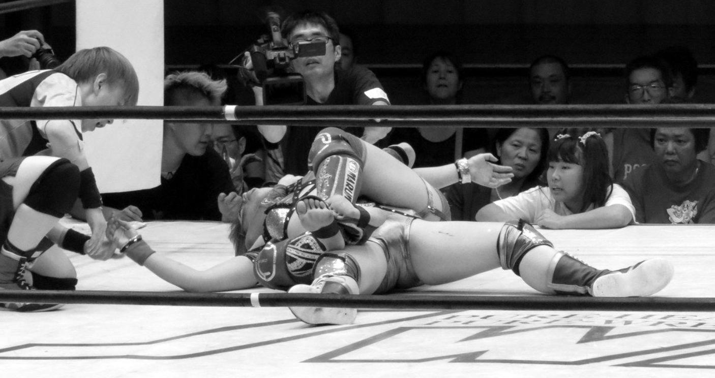 Kana (later known as Asuka in WWE) captures the JWP Openweight Championship from Arisa Nakajima at JWP Pure-Slam 2013, hosted at Tokyo Midtown Hall, on August 18th, 2013. 