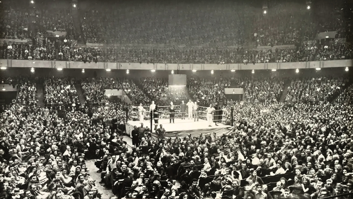 A view of the Kiel Auditorium in 1949 shows the crowds that St. Louis pro wrestling could attract at the height of its popularity – before three dark nights nearly destroyed everything promoter Sam Muchnick built.