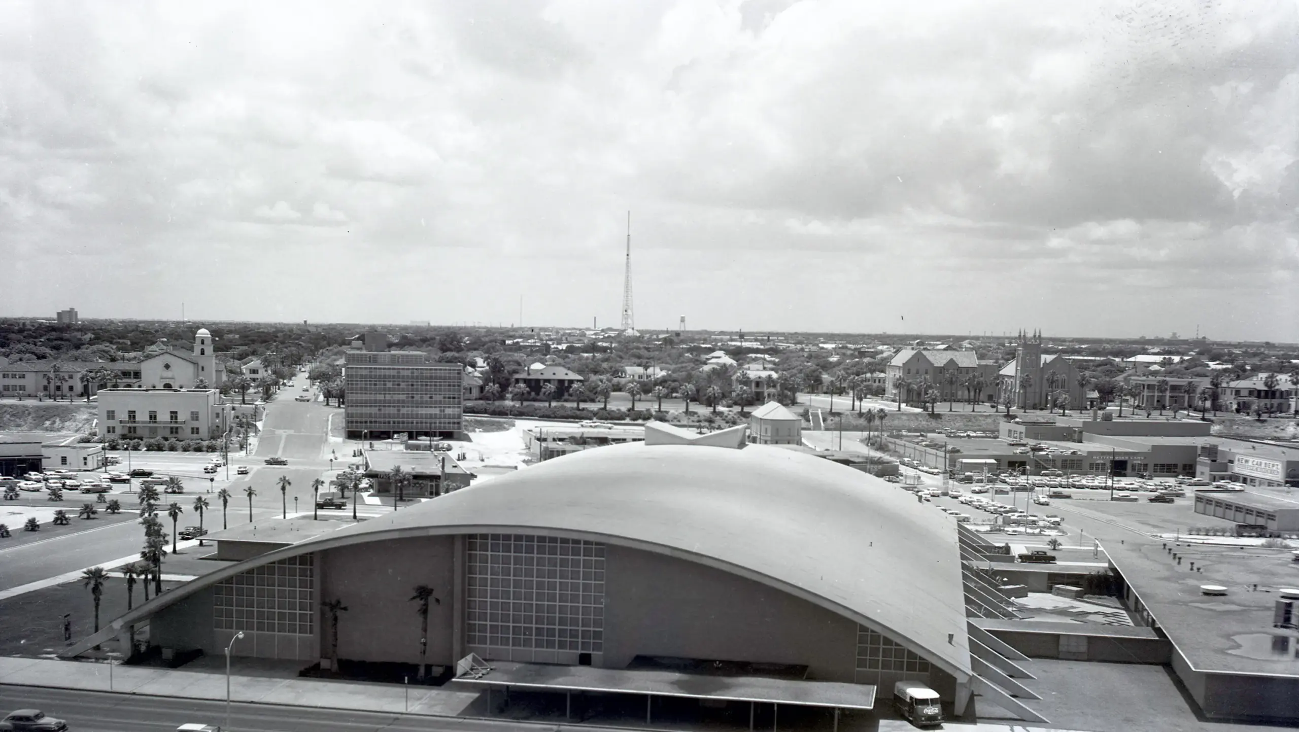 Memorial Coliseum in Corpus Christi: The crown jewel of Southwest Championship Wrestling’s travel circuit. This 5,000-seat arena served as a major Thursday night draw throughout SWCW’s existence, hosting some of the territory’s biggest matches and most heated feuds.