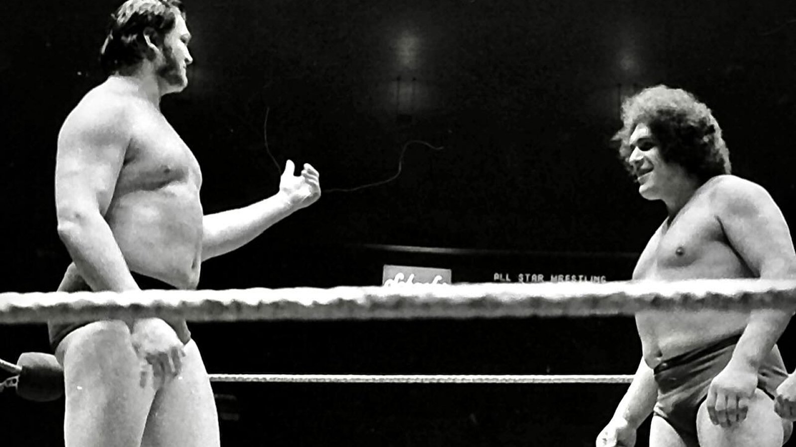 "The Mormon Giant" Don Leo Jonathan (6'6", 285–340 lbs) faces a young, undefeated Andre the Giant at Madison Square Garden on November 11, 1974, in a rare super-heavyweight clash. Jonathan's agility and former world champion credentials made the contest a legitimate WWWF main event and cemented his standing as one of the era's premier big men. 