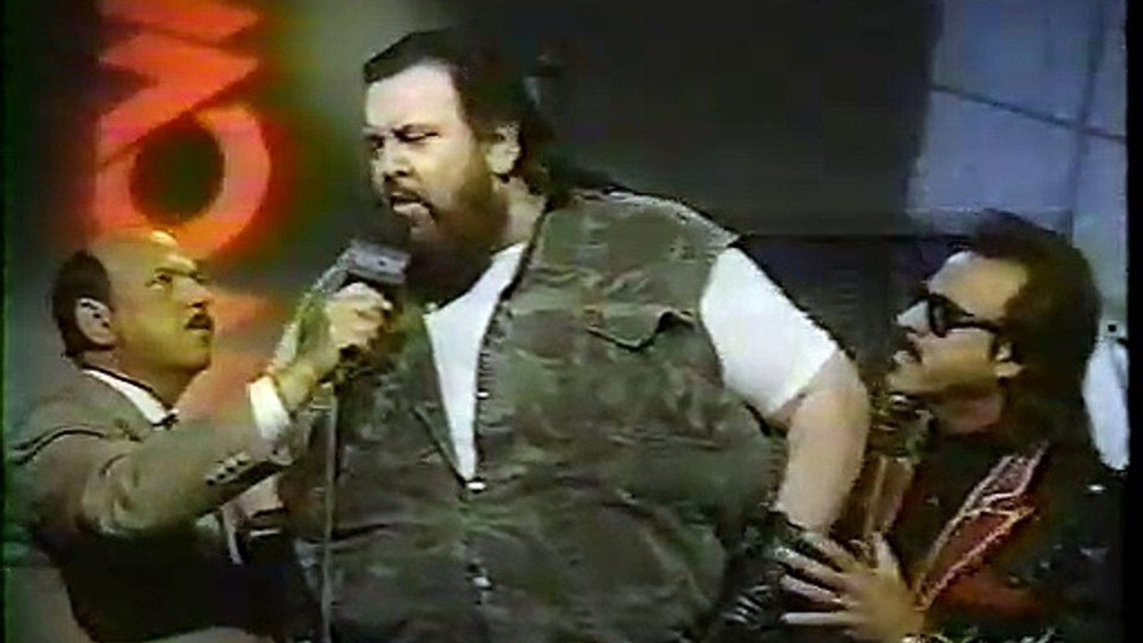 In 1996, Giant Haystacks reemerged in the United States as 
