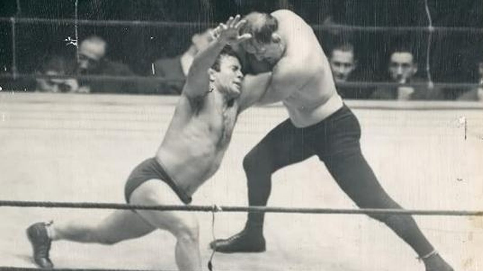 On June 6, 1930, before an estimated 20,000‑plus fans at Philadelphia’s Baker Bowl, Jim Londos defeated Dick Shikat in a lengthy, tightly contested bout — reported to last around 1 hour and 23 minutes — to capture a recognized version of the World Heavyweight Championship, a victory that helped launch Londos’ era as one of wrestling’s top box‑office draws.
