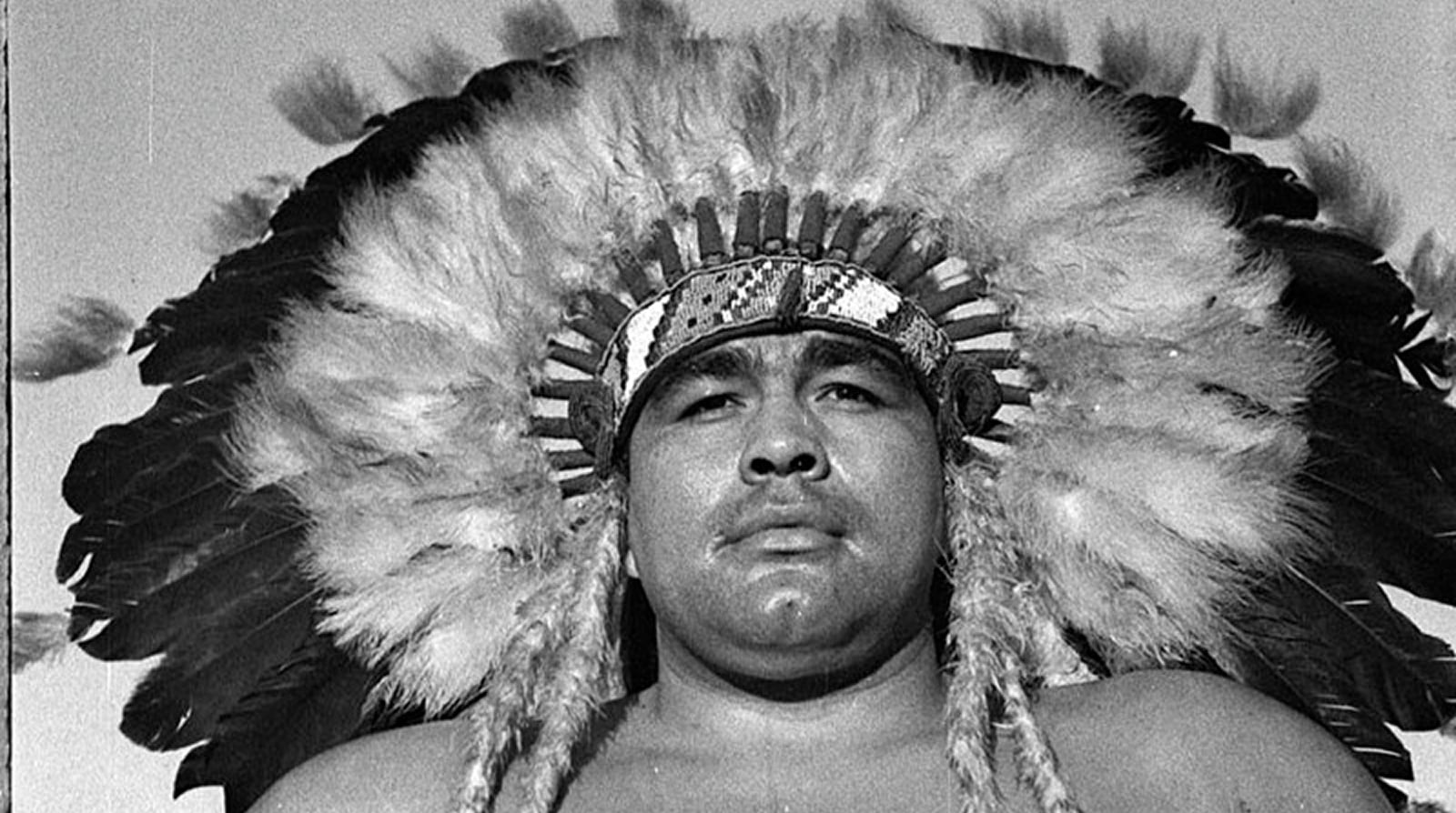 Chief Little Wolf (Ventura Tenario), the Colorado-born pioneer of Navajo and Spanish descent, became one of wrestling’s earliest Native American babyface stars by building an international career in the 1930s–50s, headlining major shows against names like Jim Londos.