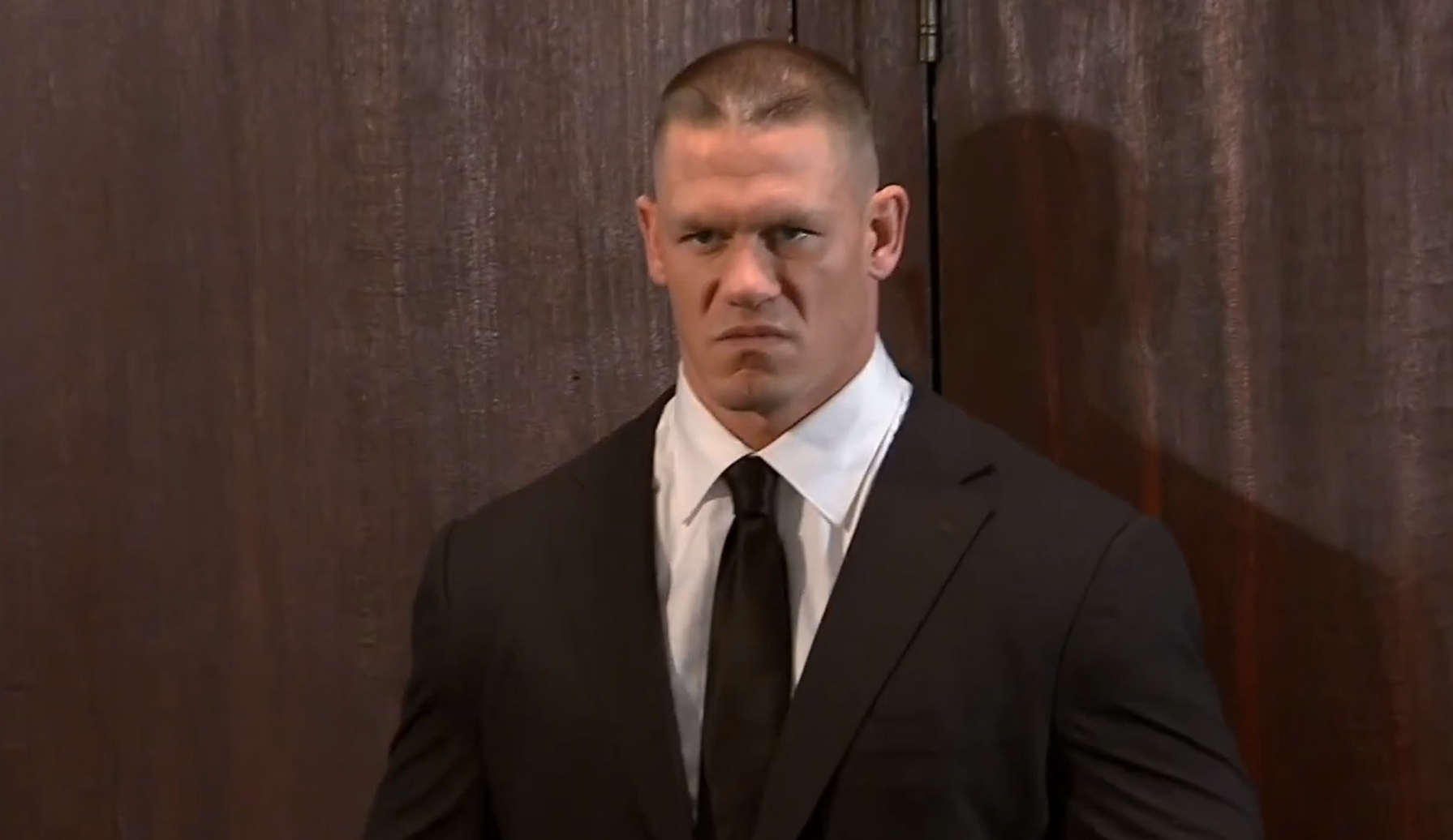 10 Times WWE Stars Took Over Saturday Night Live John Cena makes his Saturday Night Live debut in a cameo appearance during the Tracy Morgan cold open in Season 34 Episode 19 in 2009
