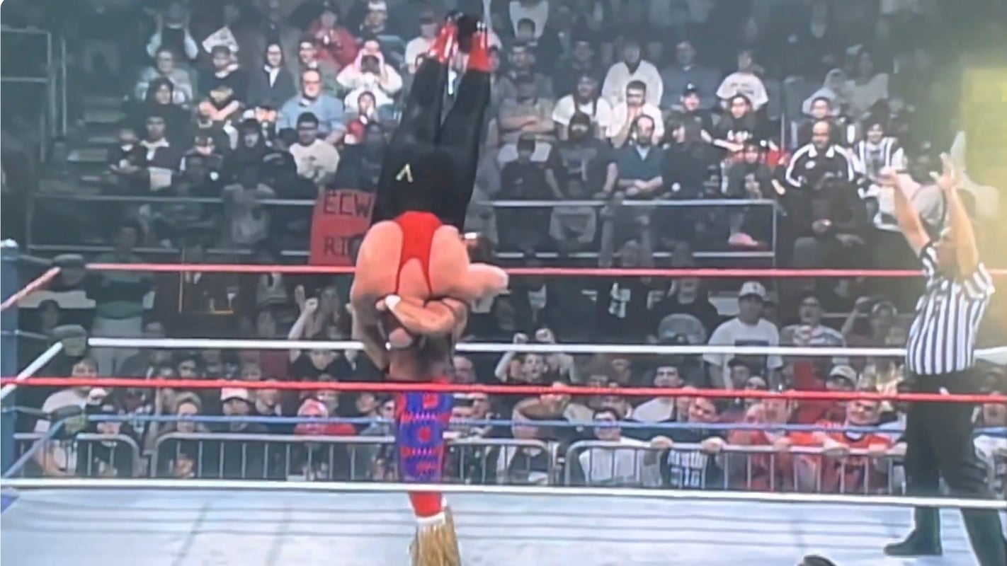 Davey Boy Smith showed incredible strength by holding Big Van Vader upright in a delayed vertical suplex, turning the move into a display of power, control, and crowd anticipation. It is one of the 150 classic wrestling moves you rarely see anymore. 
