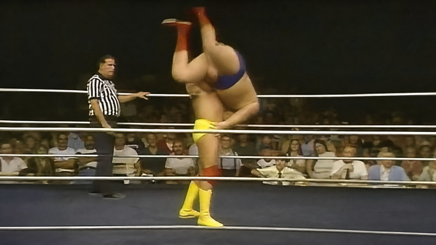 30 Times Andre the Giant Was Bodyslammed Hulk Hogan bodyslams Andre the Giant at the Championship Wrestling television taping in Hamburg, Pennsylvania, on August 20, 1980, eleven days after Shea Stadium.