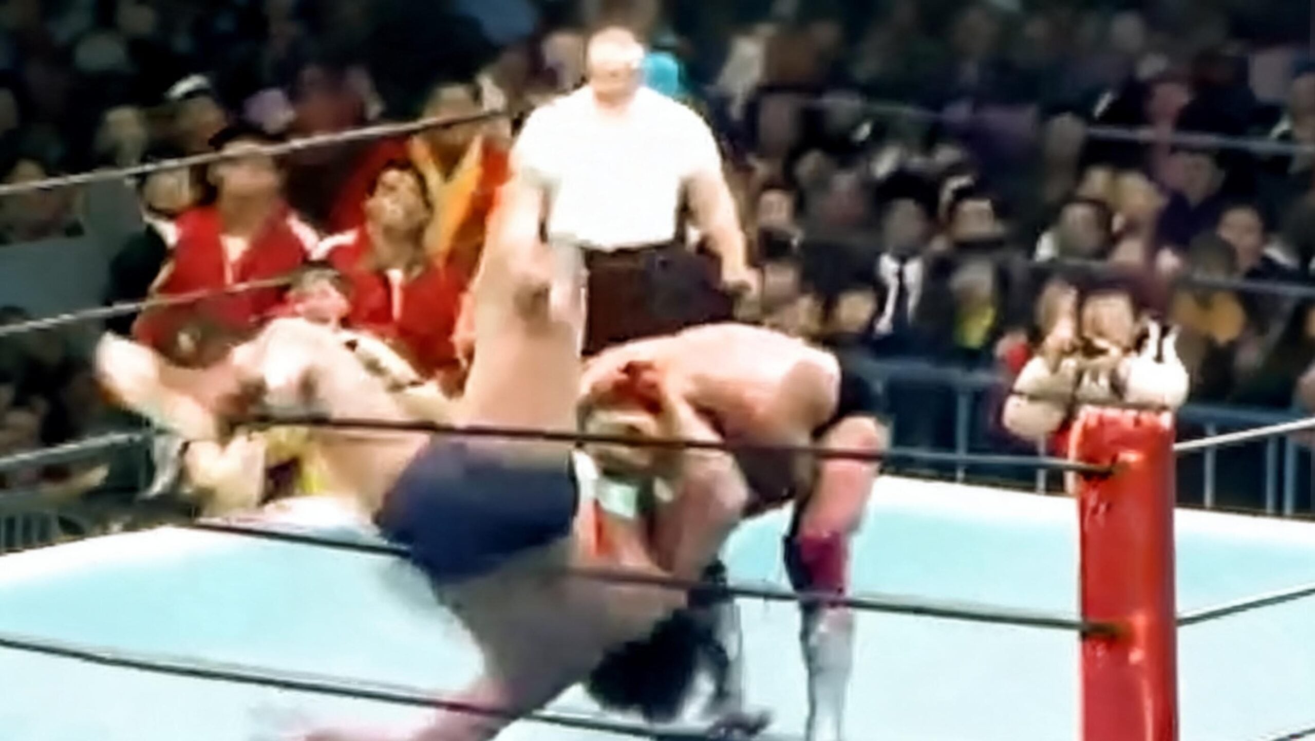 30 Times Andre the Giant Was Bodyslammed Hulk Hogan bodyslams Andre the Giant at the Osaka Prefectural Gymnasium on December 9, 1982, his fourth documented slam of the Giant before WrestleMania III.