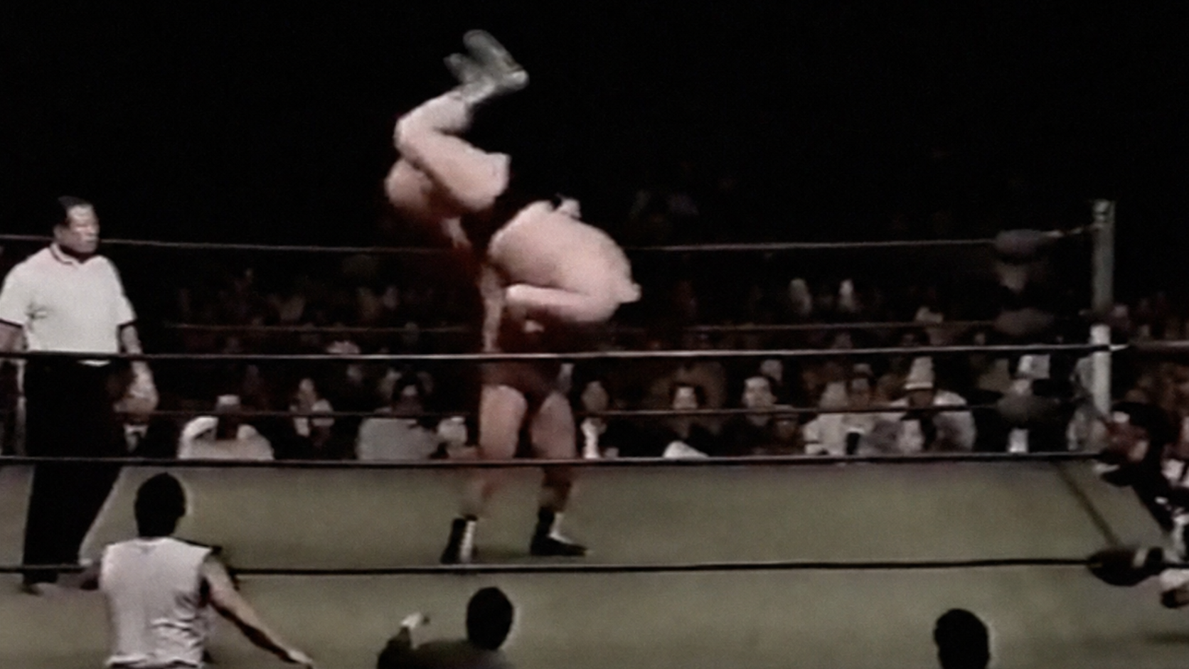 30 Times Andre the Giant Was Bodyslammed Strong Kobayashi, the IWA World Heavyweight Champion and IWE's homegrown ace, bodyslams Monster Roussimoff, the future Andre the Giant, in the 4th IWA World Series Final at the Morioka City Gymnasium, Morioka, Japan, on May 6, 1972.
