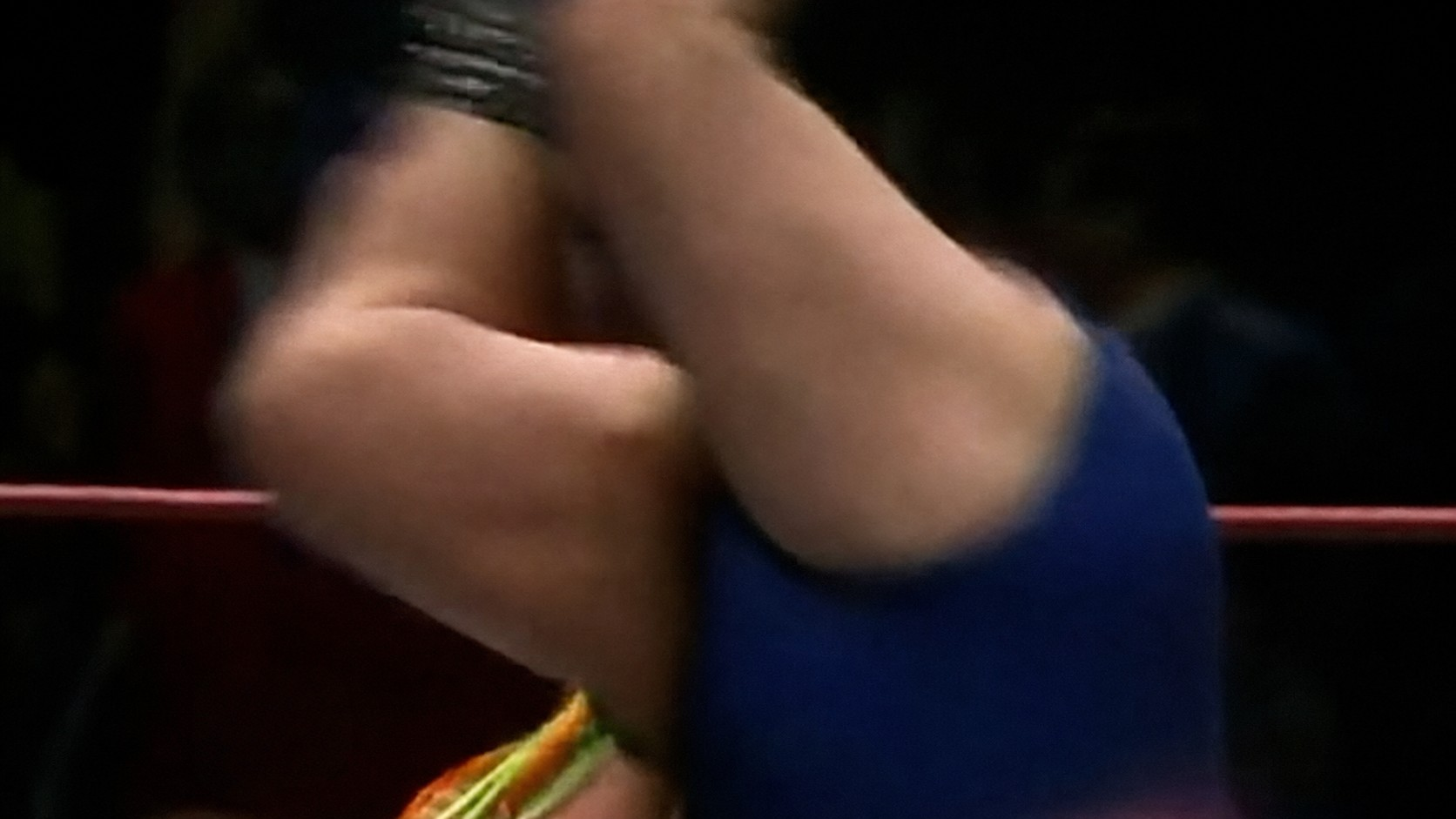 The Ultimate Warrior bodyslams Andre the Giant in New York on September 30, 1989, three weeks after pinning the Giant in 18 seconds at the Boston Garden.