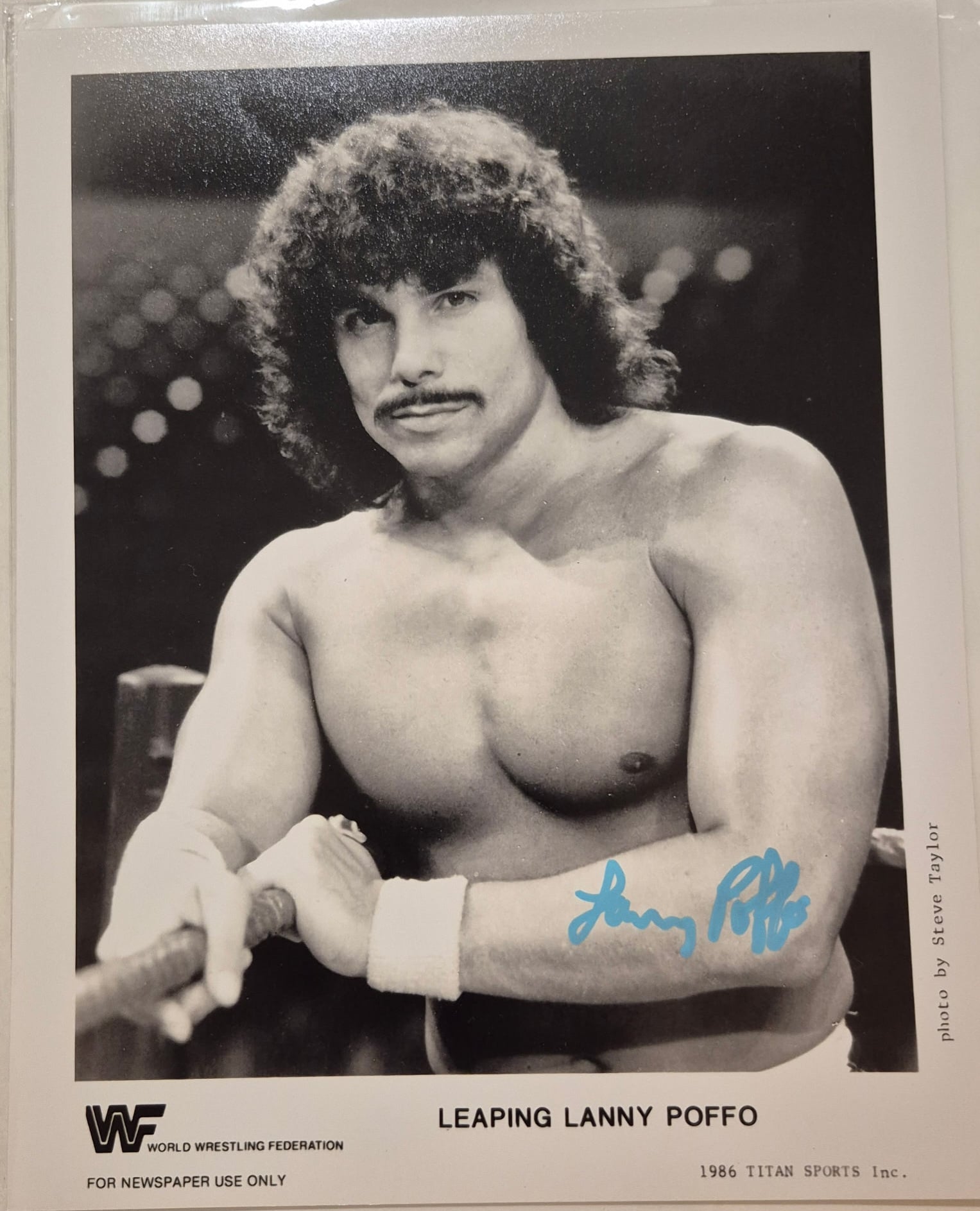 Own a piece of WWE history with this hand-signed 1986 vintage promo photo of “Leaping” Lanny Poffo, “The Genius,” brother of Macho Man Randy Savage.