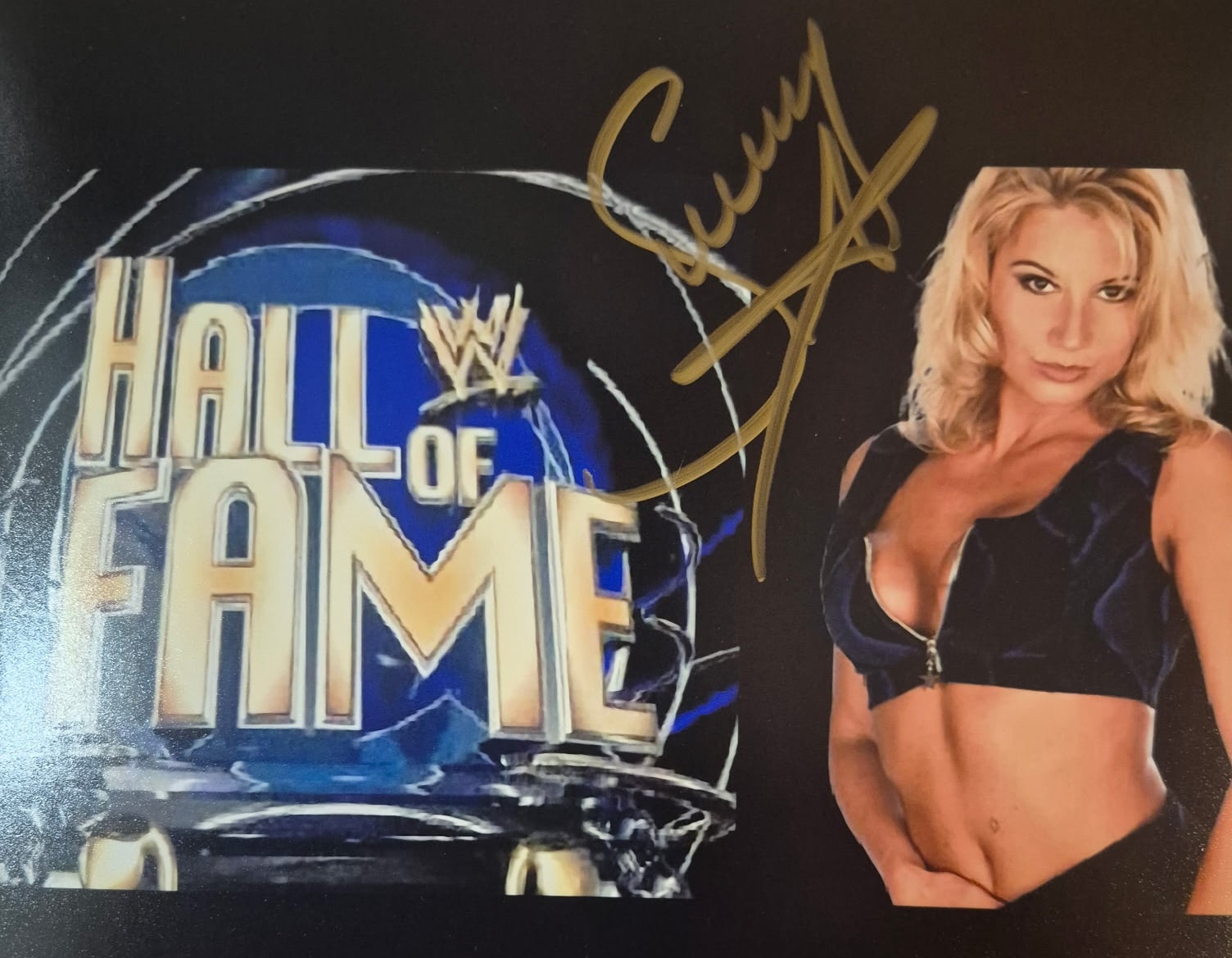 Sunny (Tammy Lynn Sytch) Signed WWF 8x10 Photo Autograph (WWE Hall of Fame)