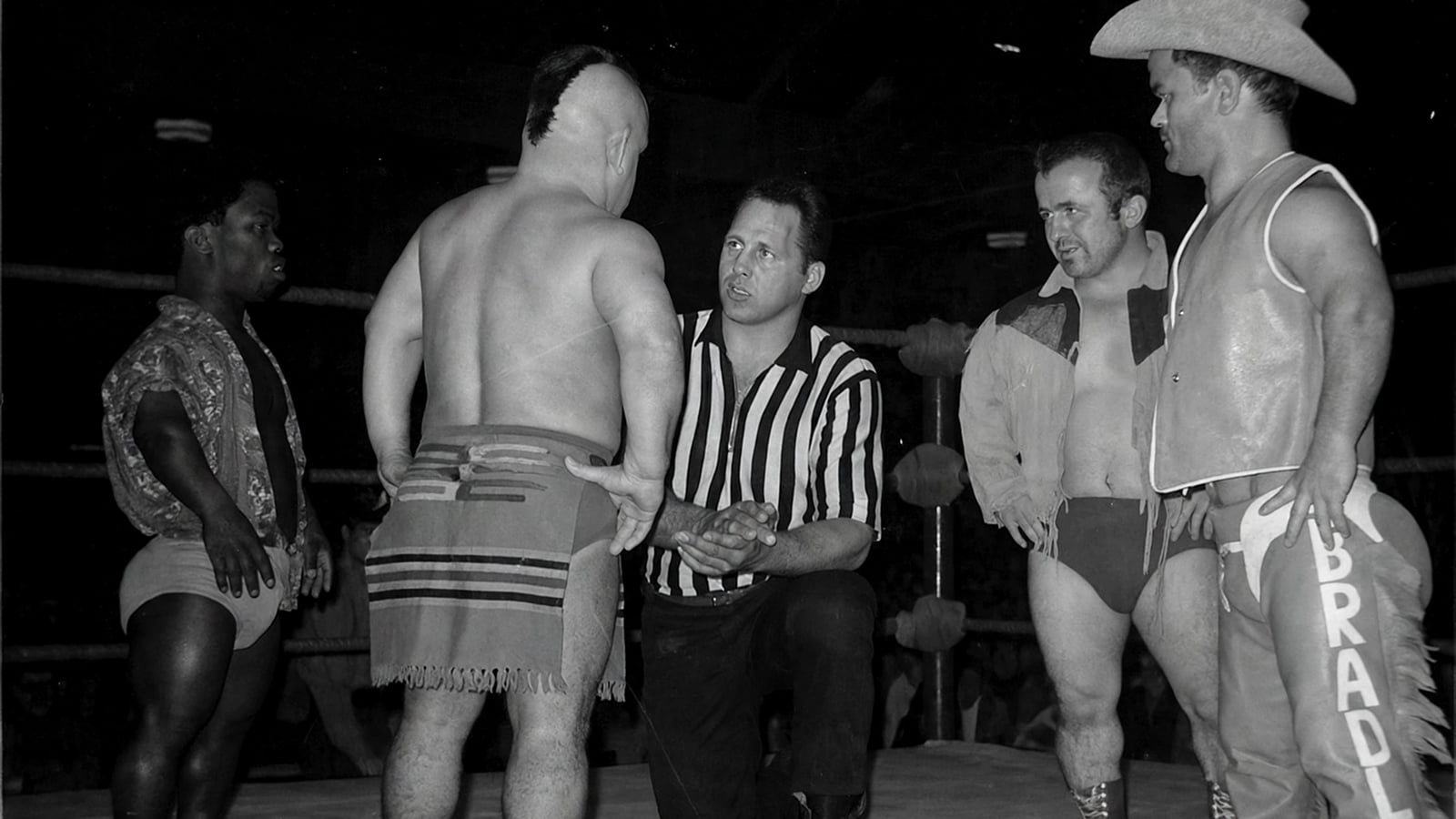 21 Little People Wrestlers Who Built a TV Wrestling Boom Referee George Gadaski with Little Beaver, Jamaica Kid, Billy the Kid, and Cowboy Bradley