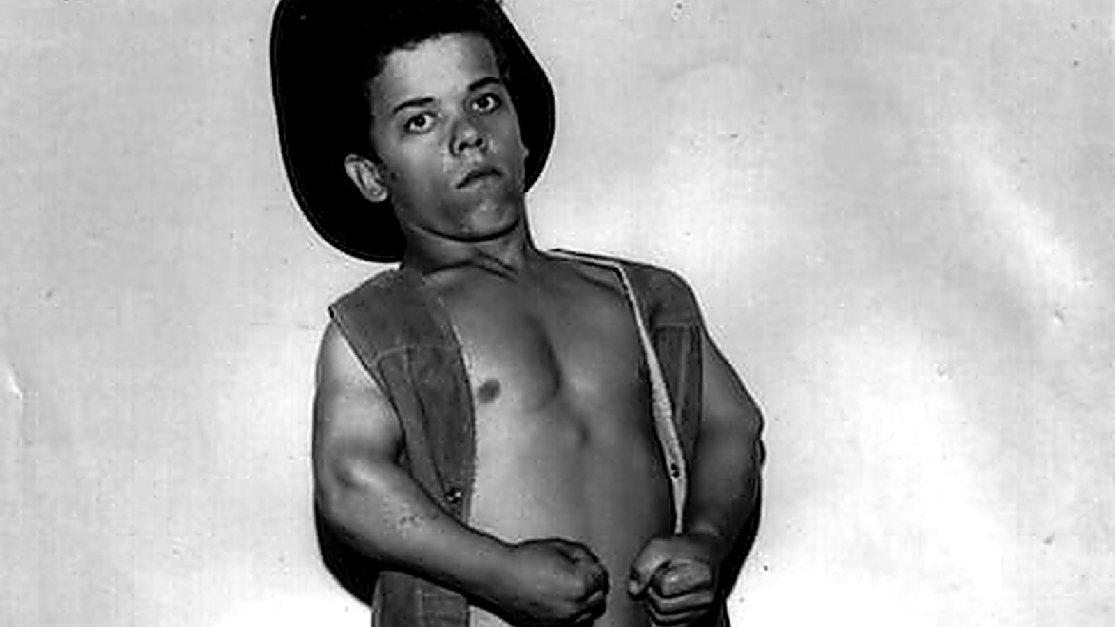 21 Little People Wrestlers Who Built a TV Wrestling Boom Sonny Boy Cassidy, a world title claimant during the 1950s