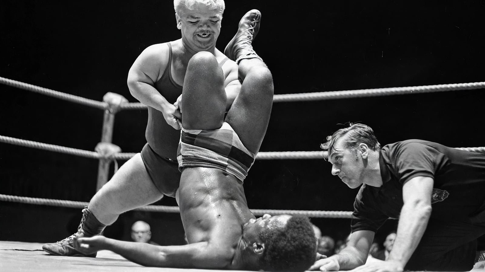 21 Little People Wrestlers Who Built a TV Wrestling Boom Little Bruiser wrestles Bobo Johnson in Chicago in September 1972
